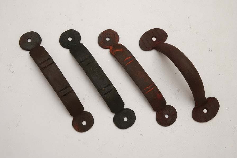 Wrought iron handle set for door installations